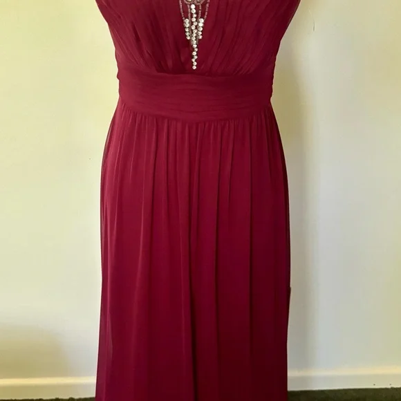 NWOT Melrose Bridal Burgundy Wine Sleeveless Empire Waist Bridesmaid Dress - Picture 2 of 12